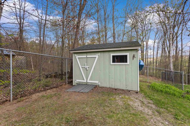 345 Davison Road, Henniker, NH 03242