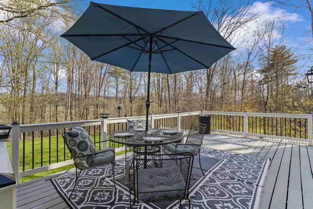 345 Davison Road, Henniker, NH 03242