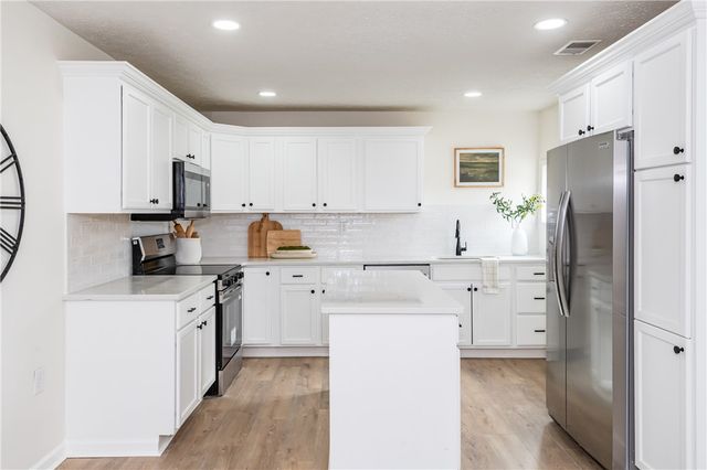 12 Canova Court, Fairborn, OH 45324