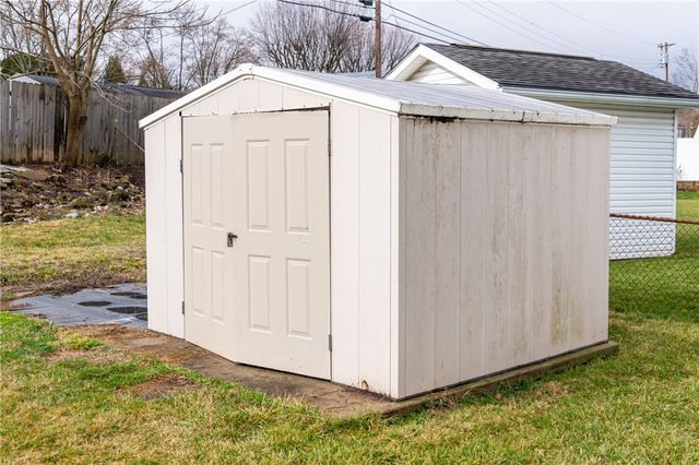 12 Canova Court, Fairborn, OH 45324