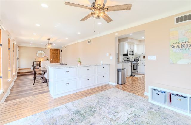 844 Sylvan Ave, N Versailles, PA 15137