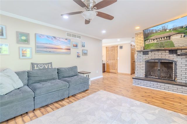 844 Sylvan Ave, N Versailles, PA 15137