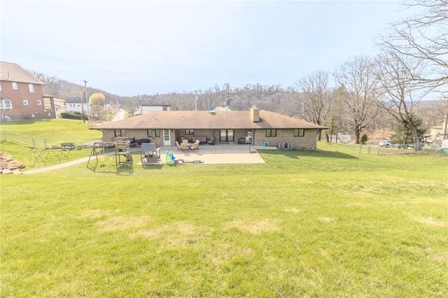 844 Sylvan Ave, N Versailles, PA 15137