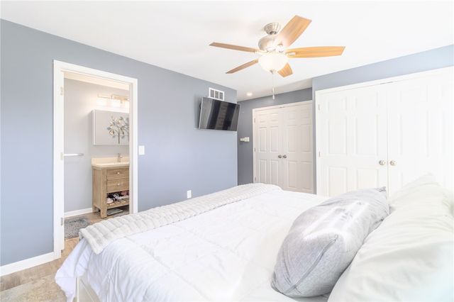 844 Sylvan Ave, N Versailles, PA 15137