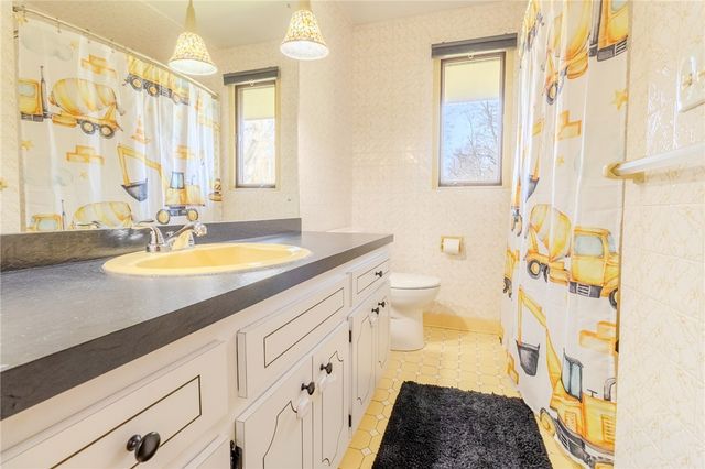 844 Sylvan Ave, N Versailles, PA 15137