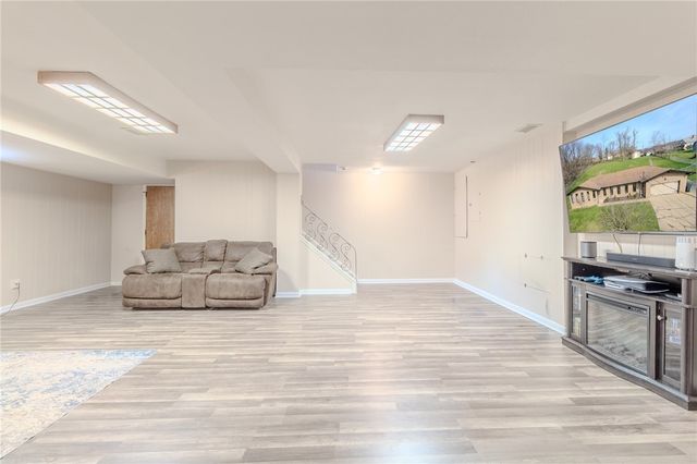 844 Sylvan Ave, N Versailles, PA 15137