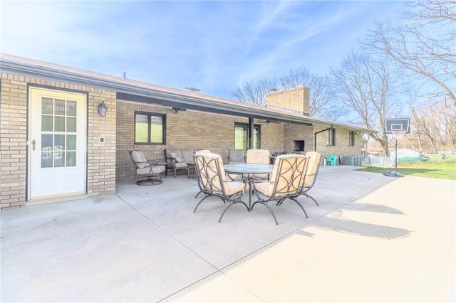 844 Sylvan Ave, N Versailles, PA 15137