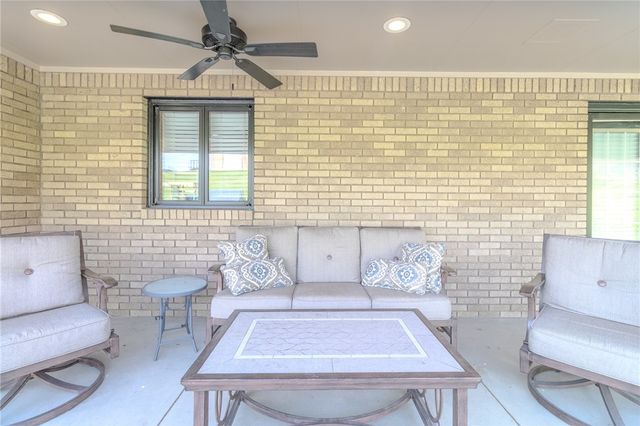 844 Sylvan Ave, N Versailles, PA 15137