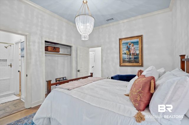 229 W Lakewood Drive, Mobile, AL 36608