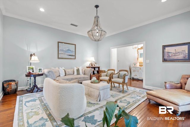 229 W Lakewood Drive, Mobile, AL 36608