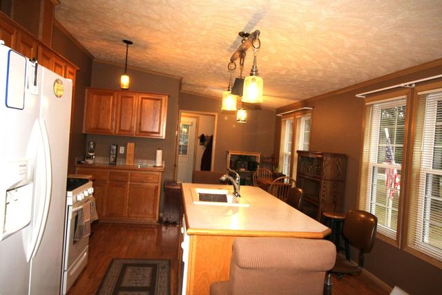 8458 S Broadway, Yates Twp, MI 49642