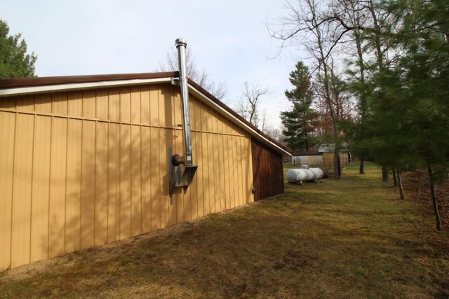 8458 S Broadway, Yates Twp, MI 49642