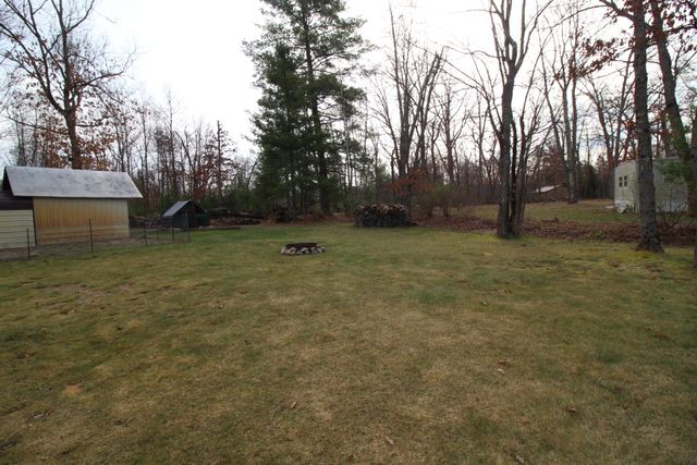 8458 S Broadway, Yates Twp, MI 49642