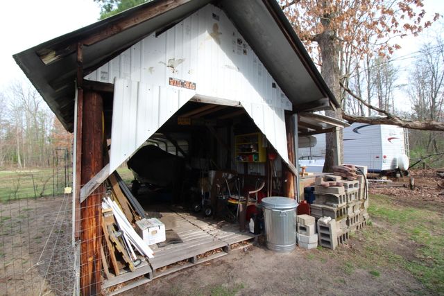 8458 S Broadway, Yates Twp, MI 49642