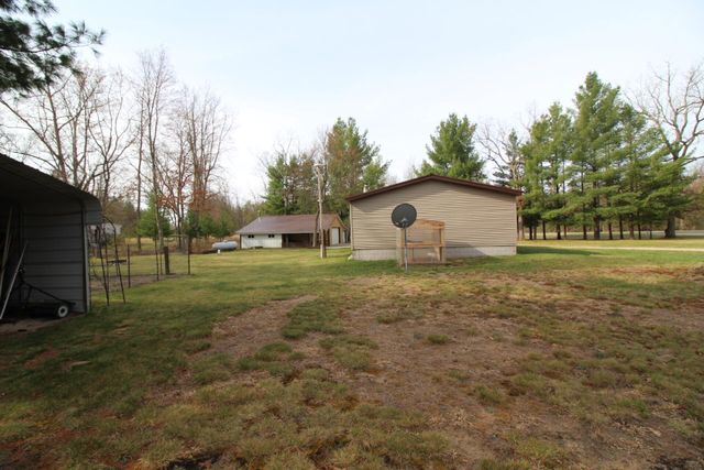 8458 S Broadway, Yates Twp, MI 49642