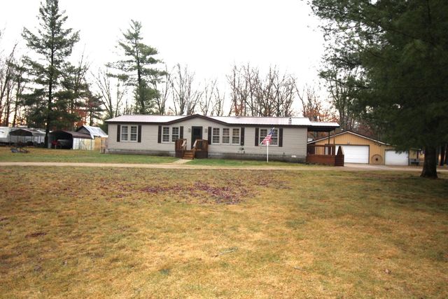 8458 S Broadway, Yates Twp, MI 49642