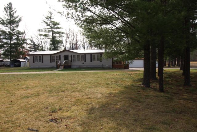 8458 S Broadway, Yates Twp, MI 49642