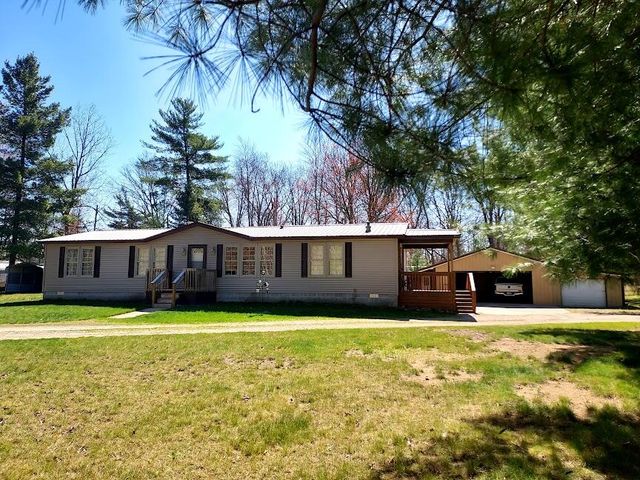 8458 S Broadway, Yates Twp, MI 49642