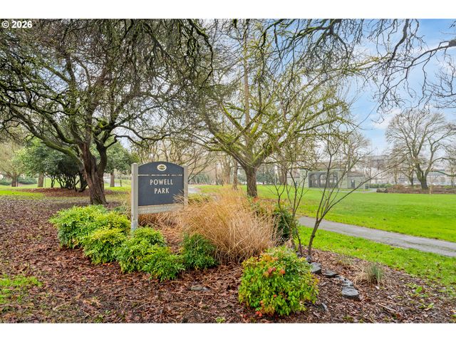 2624 Se KELLY St, Portland, OR 97202