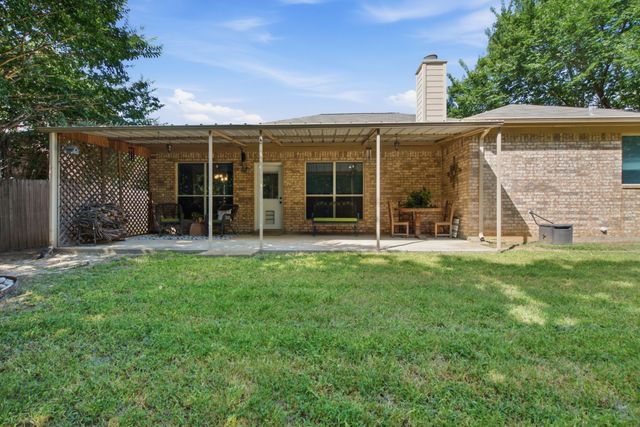 2413 Scotts Meadow Court, Weatherford, TX 76087