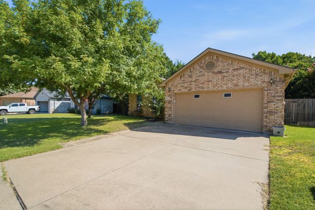 2413 Scotts Meadow Court, Weatherford, TX 76087