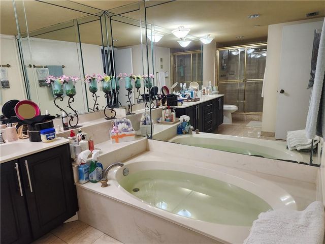 7050 NW 44TH Street 403, Lauderhill, FL 33319