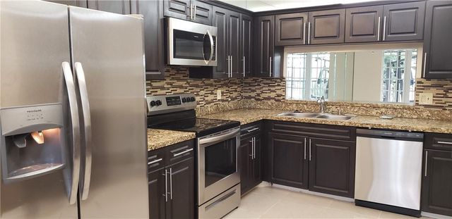 7050 NW 44TH Street 403, Lauderhill, FL 33319