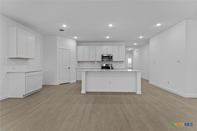 1201 Twisted Creek, New Braunfels, TX 78130