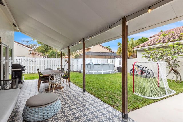 12742 NW 11th Pl, Sunrise, FL 33323