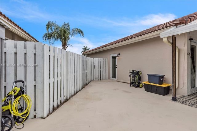 12742 NW 11th Pl, Sunrise, FL 33323