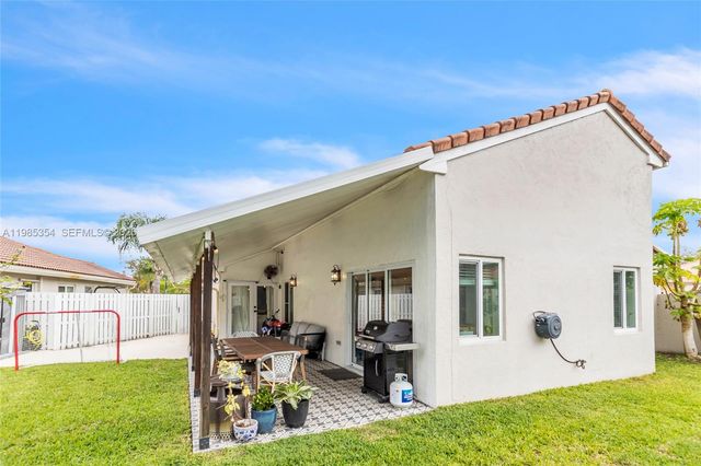 12742 NW 11th Pl, Sunrise, FL 33323