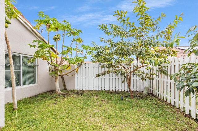 12742 NW 11th Pl, Sunrise, FL 33323