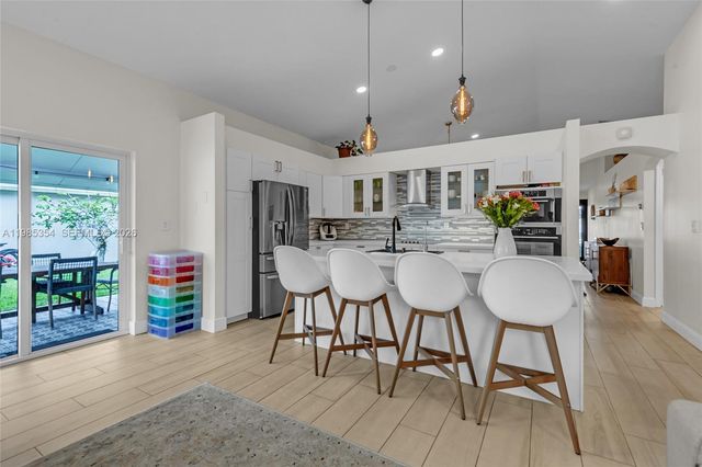 12742 NW 11th Pl, Sunrise, FL 33323