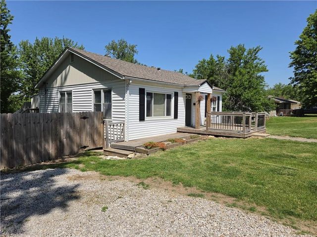 204 Woods Street, Excelsior Springs, MO 64024