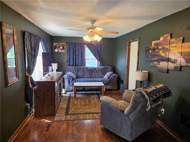 204 Woods Street, Excelsior Springs, MO 64024