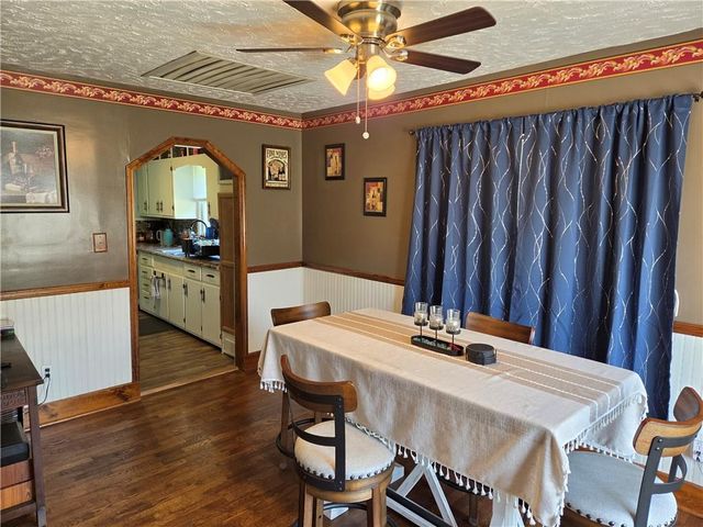 204 Woods Street, Excelsior Springs, MO 64024