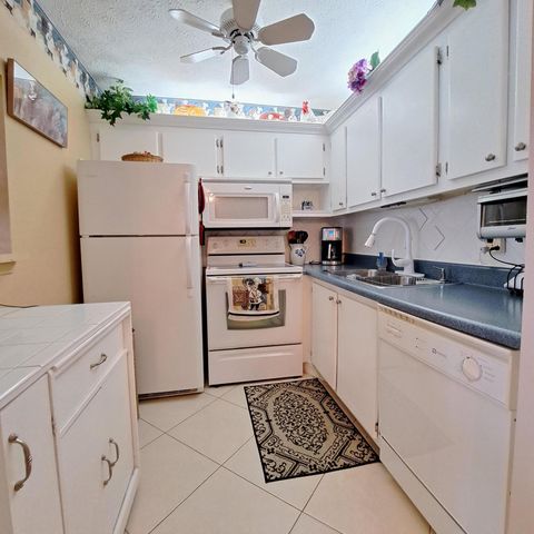 53 Northampton C, West Palm Beach, FL 33417