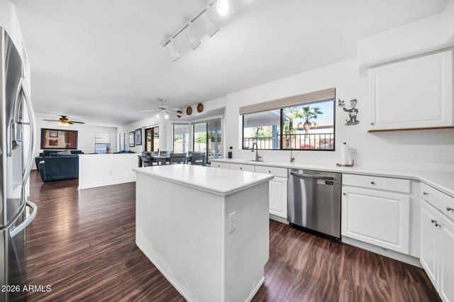 4338 E MEADOW Drive, Phoenix, AZ 85032