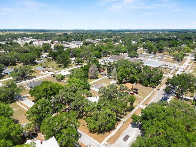 128 S OAK AVENUE, Fort Meade, FL 33841