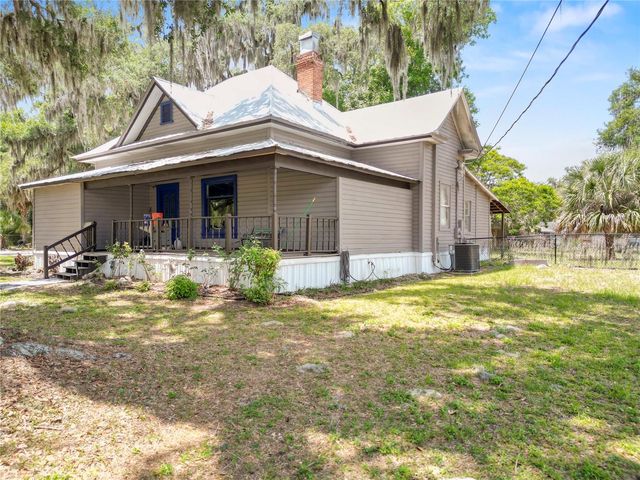 128 S OAK AVENUE, Fort Meade, FL 33841