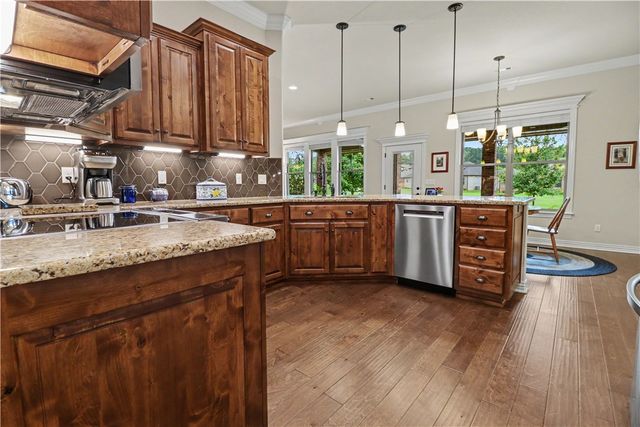 138 Dogwood Drive, Bella Vista, AR 72715