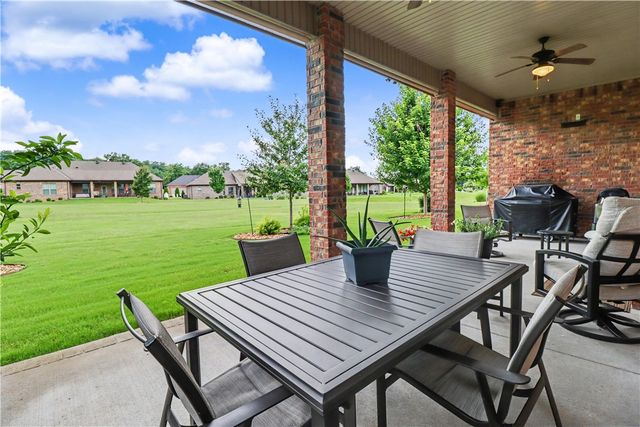 138 Dogwood Drive, Bella Vista, AR 72715