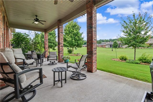 138 Dogwood Drive, Bella Vista, AR 72715