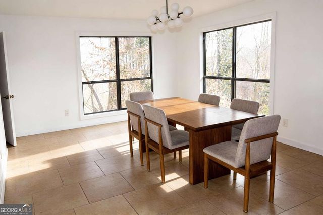 93 Skyland Drive, Roswell, GA 30075