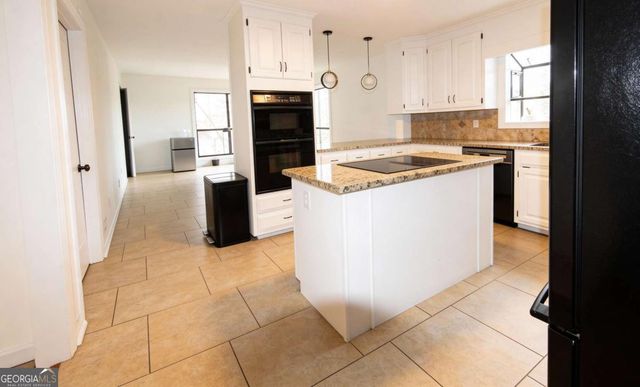 93 Skyland Drive, Roswell, GA 30075