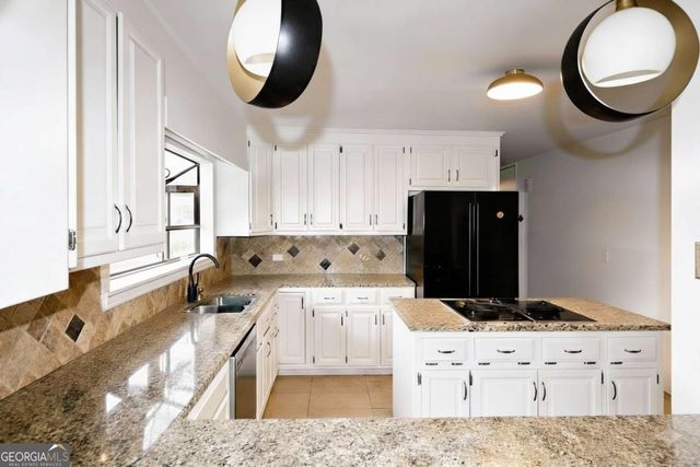 93 Skyland Drive, Roswell, GA 30075