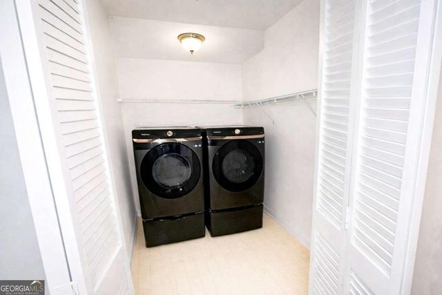 93 Skyland Drive, Roswell, GA 30075