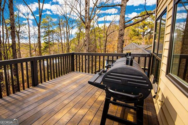 93 Skyland Drive, Roswell, GA 30075