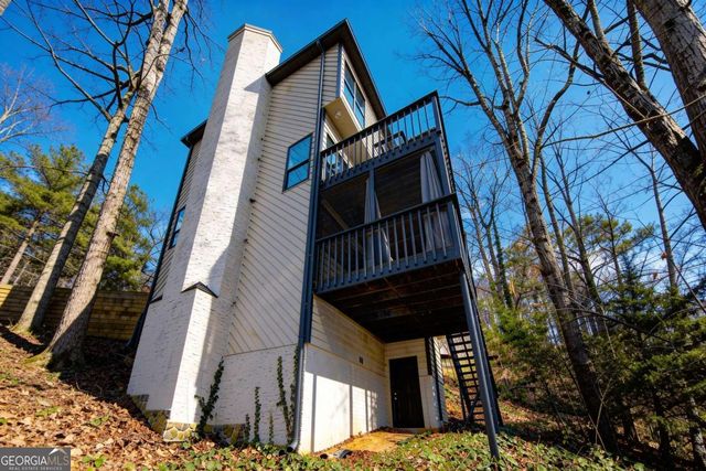 93 Skyland Drive, Roswell, GA 30075