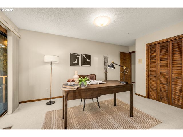 2369 PALISADES CREST Dr, Lake Oswego, OR 97034